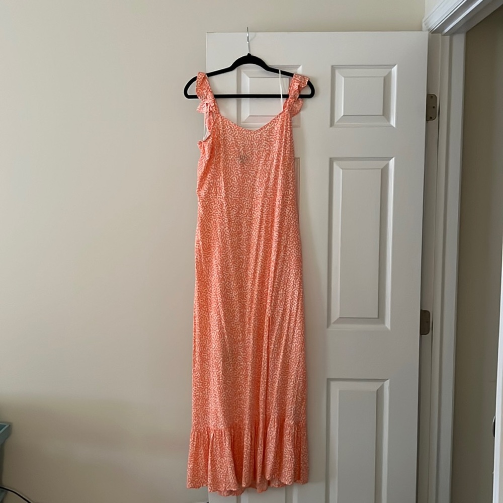 Size Large - Ruffle Strap Maxi Dress